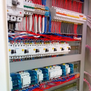 Шкафы управления системами электрообогрева на заказ